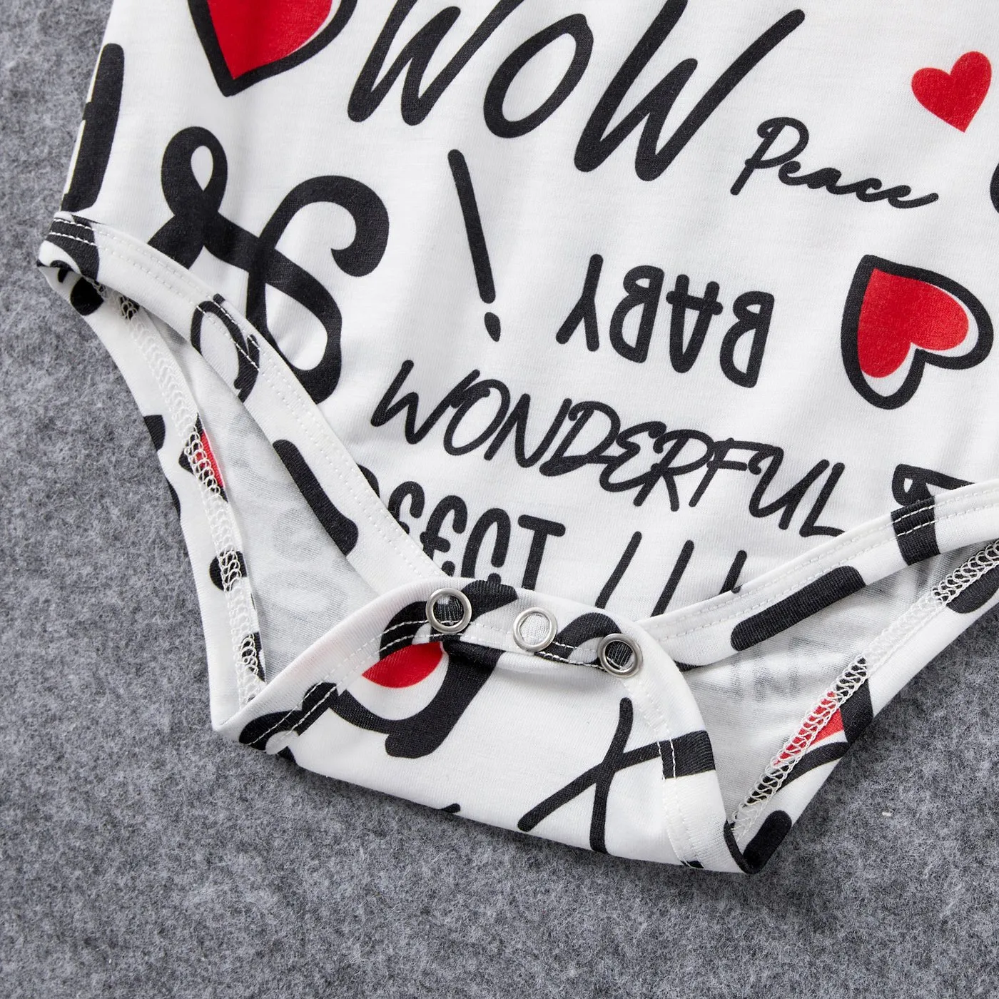 Family Matching Allover Heart & Letter Print Twist Knot Bodycon Dresses and Short-sleeve Striped T-shirts Sets