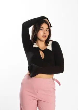 FLOWER WRAP TOP - BLACK