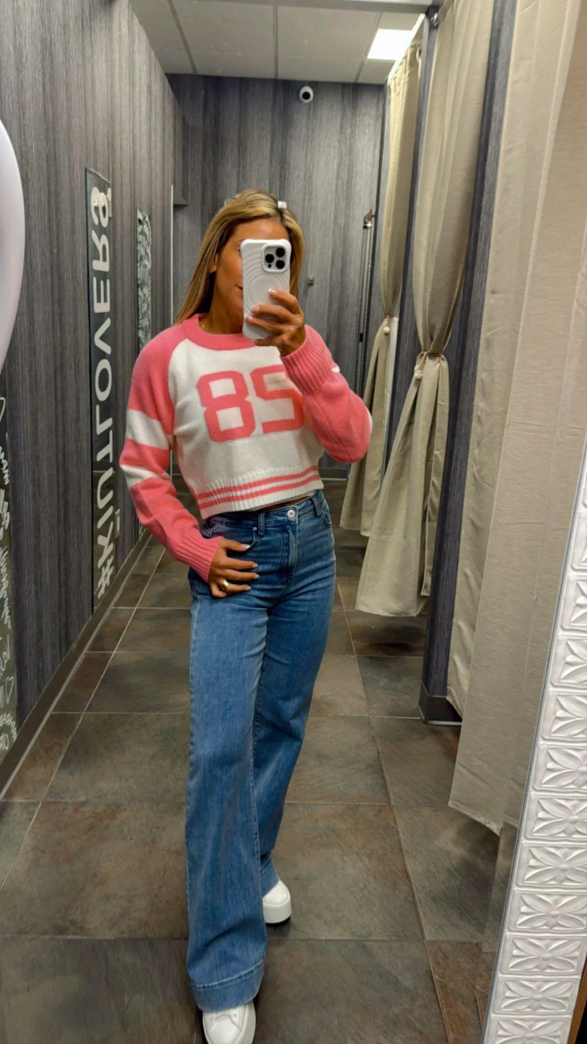 K203 University crop sweater