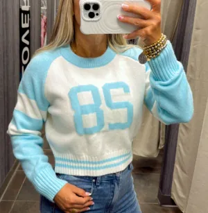 K203 University crop sweater